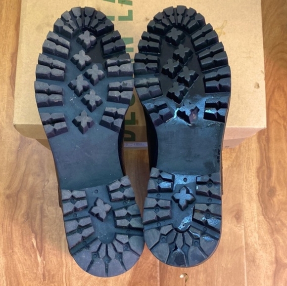 Design Lab Black Croc-Embossed Chelsea Boot - Picture 4 of 9